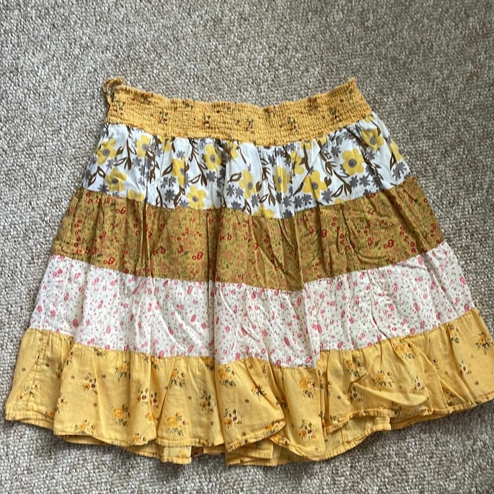 6 Beautiful skirts Bargain All or none.  Benetton, Banana Rep, AE - Picture 4 of 7